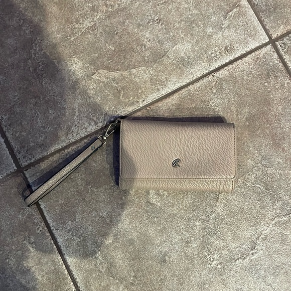 Tan Wallet - Picture 1 of 3